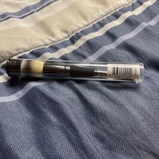 IT COSMETICS #7 HEAVENLY LUXE COMPLEXION PERFECTION DUAL ENDED BRUSH (Sealed)