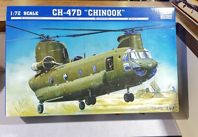 TRUMPETER -CH 47D CHINOOK Model Kit .
