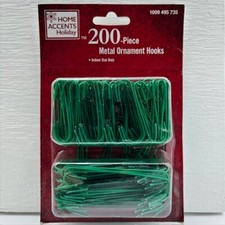 Home Accents Holiday 200 Piece Metal Christmas Tree Ornament Green Hooks NEW