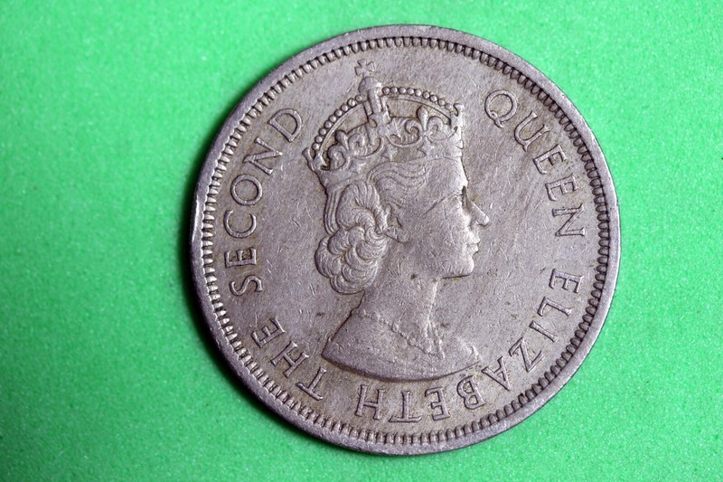 ESTATE FIND 1960 - Hong Kong Queen Elizabeth II ONE DOLLAR! #N00480