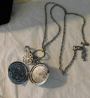 NECKLACES LOT of Five Chains Pendants Photo Locket Chicos - Daisy Fuentes — photo 7
