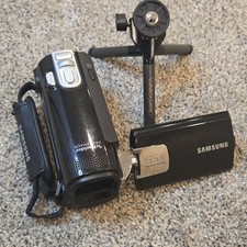 Samsung 65x Zoom Mini Camcorder Schneider Kreuznach Video WORKS w/battery, stand