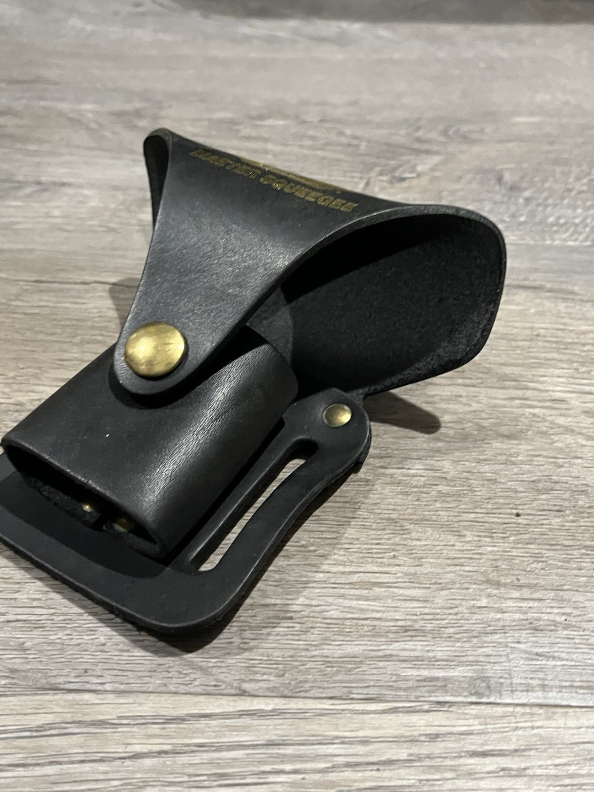 Ettore Single Leather Squeegee Holster for Window Cleaning Washing