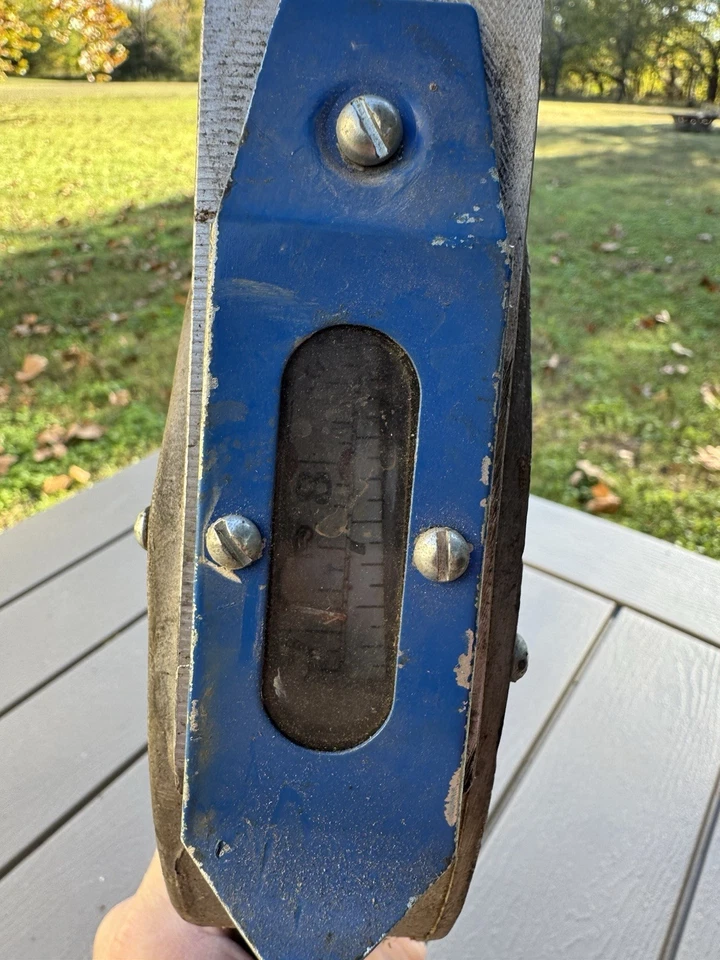 Medidor de nivel de líquido mecánico vintage Supreme Tank de E.F. Gauger Co. Foto 2 de 4