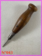 N°043 OUTIL Alêne de CORDONNIER Bourrelier Sellier Tapissier métier du Cuir