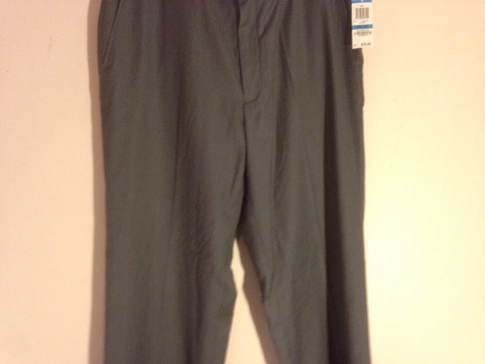 NWT MEN ALFANI MEDIUM GREY W/PIN STRIPE FLAT FRONT DRESS PANTS W36 L32 - Image 3 of 4