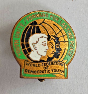 Abzeichen Anstecker,   -World Federation of Democratic Youth-  DDR/ FDJ