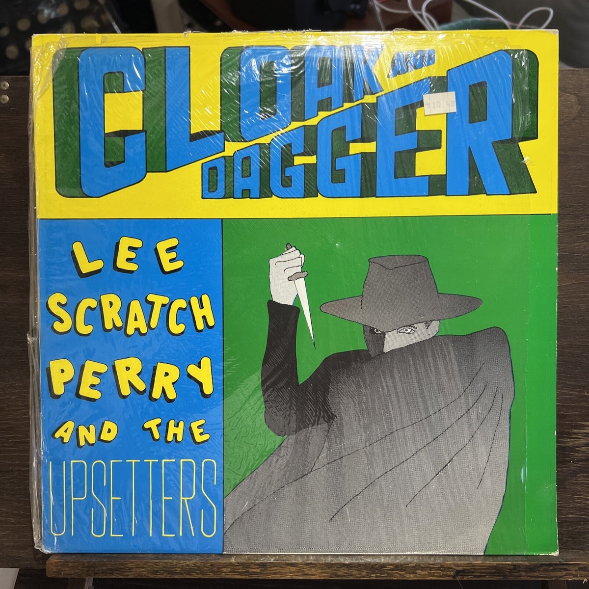 洋楽 Lee Scratch Perry Cloak And Dagger LP Amazon.com: Cloak