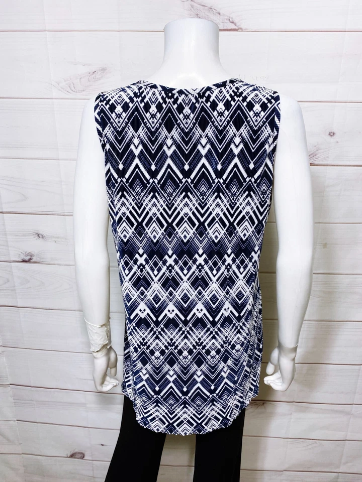 Top de mujer Alfani talla M azul y blanco argyle/diamante cuello en V sin mangas Foto 4 de 4