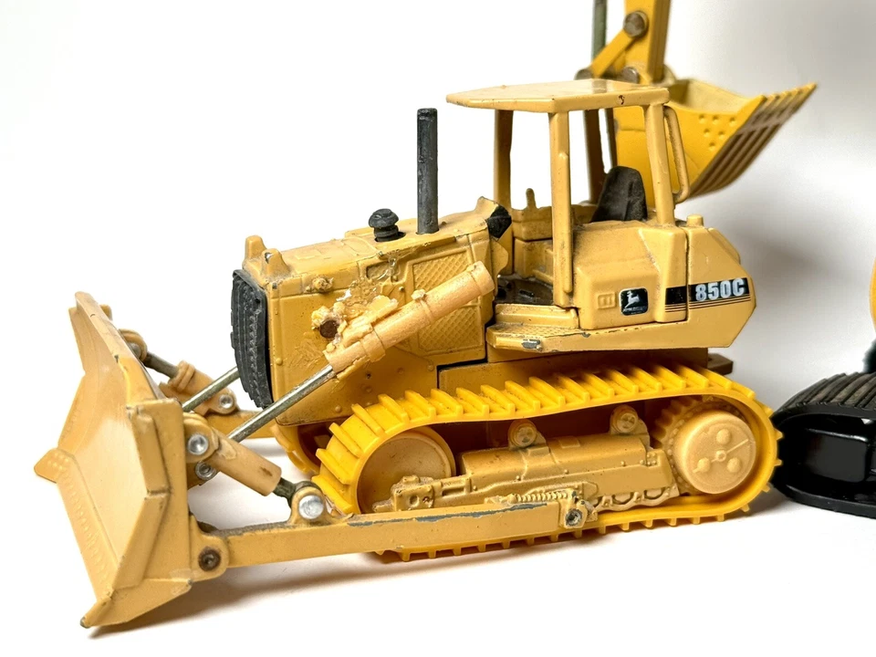 ERTL USA John Deer Lot Bulldozer 2337 & Digger 2747 Used Vintage Condition READ - Image 4 of 4