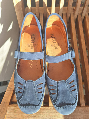 ACO Ballerina Gr. 42 bequem Leder Wechsel -  Fußbett wie NEU