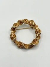 Vintage Emmons Textured Gold Tone Wreath Brooch – 1960s Circle Pin