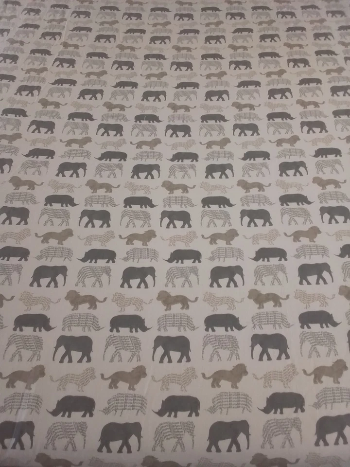 Restoration Hardware Safari Queen 床笠白色大象婴儿和儿童 — 第 2/4 张图片