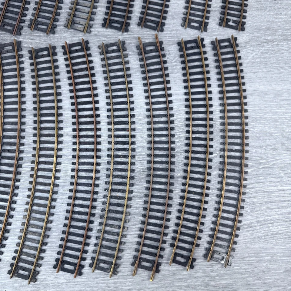 HO Scale TYCO Atlas AHM Vintage Brass Track Lot of 18 Curved Sections R 18" Used - Image 4 of 4