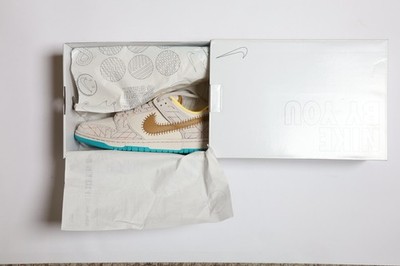 Nike Dunk Low N7 Nike ID Kyrie Irving Size 8 in Multicolor Laser Print