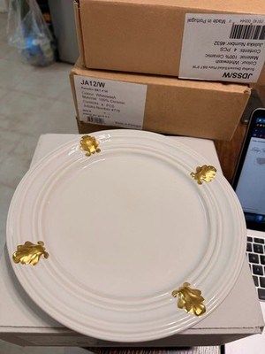 Juliska White/Gold Acanthus Dessert/Salad Plate 9''W, set of 4, KJ02/14