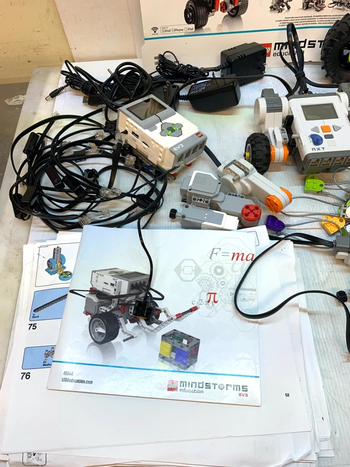 Lego Mindstorms EV3 Education 45544 Ages 10-21 Core Set Parts Only S8371 - Image 2 of 4