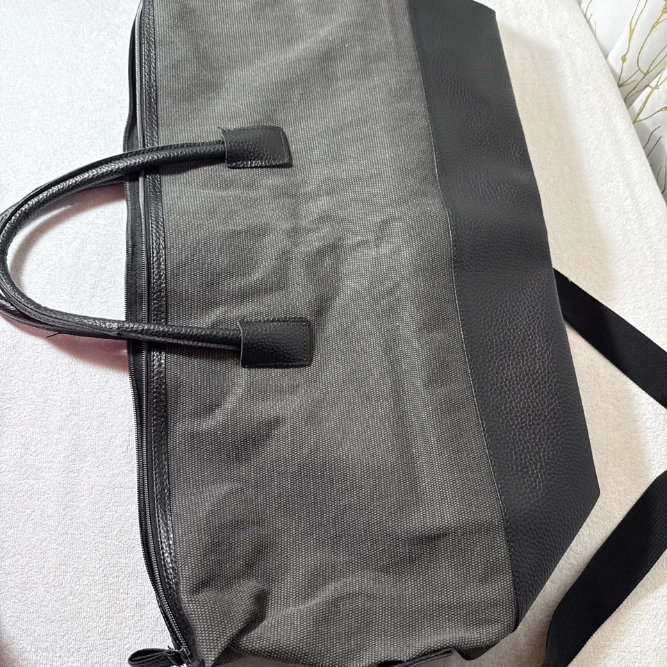 Bolso de Lona Kenneth Cole Weekender Marco Gris Negro Tela de Lona  Foto 3 de 4