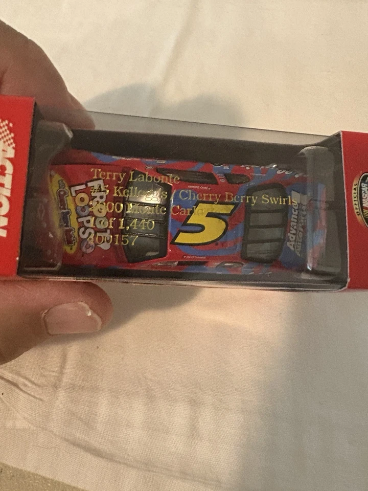 RCCA Nascar 2000 Kellog’s Fruit Loops Berry #5 Terry LaBonte 1/64 Car LE 1/1440 - Image 3 of 4