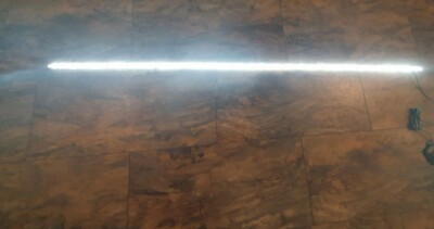 2x Kleiderschrank/Wand/Tür etc LED Leuchten 2 Pins Steckverbindung Konverter erforderlich