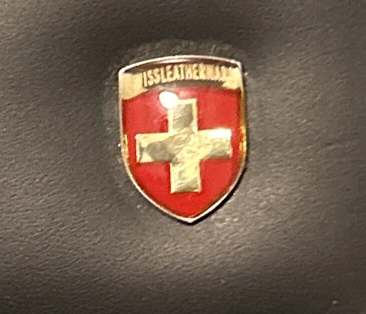 Funda de cuero suiza para iPhone 4 y 4s Foto 2 de 4