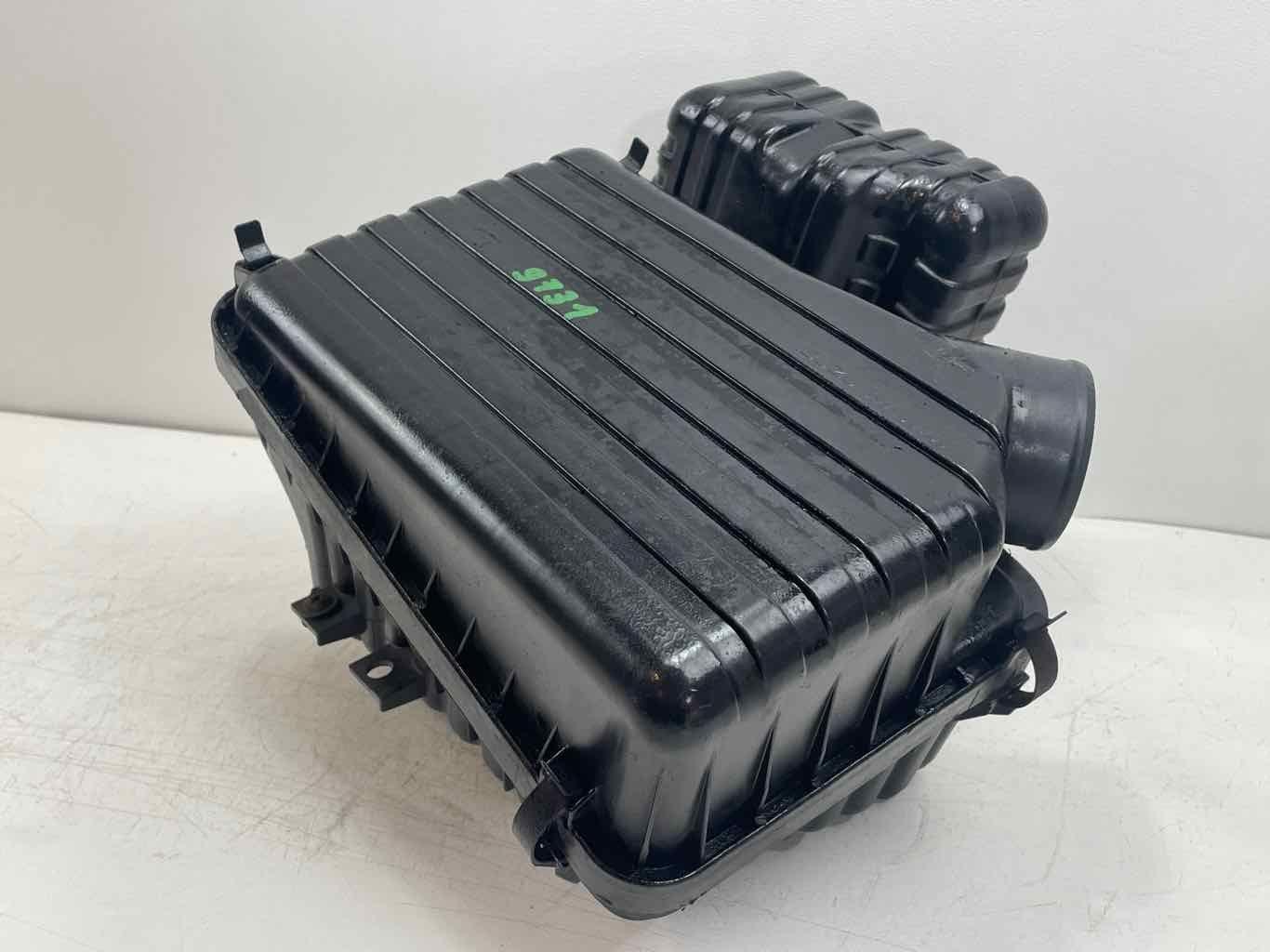 Air Cleaner Box Assembly 897160903 Fits 1998 1999 2000 ISUZU AMIGO 2.2L 4 Cyl