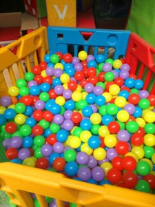 8cm ball pit balls