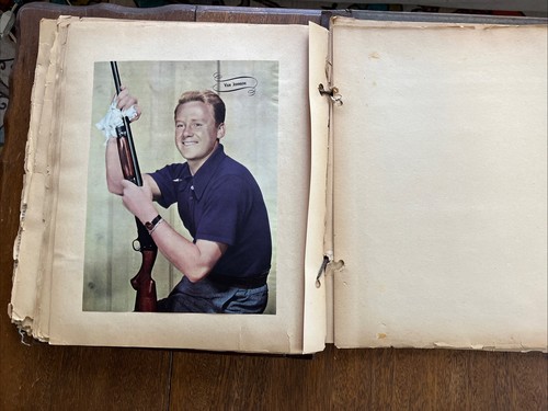 VAN JOHNSON album di ritagli, carta autografa, ritagli di giornale, star del cinema VINTAGE - Foto 23 di 24