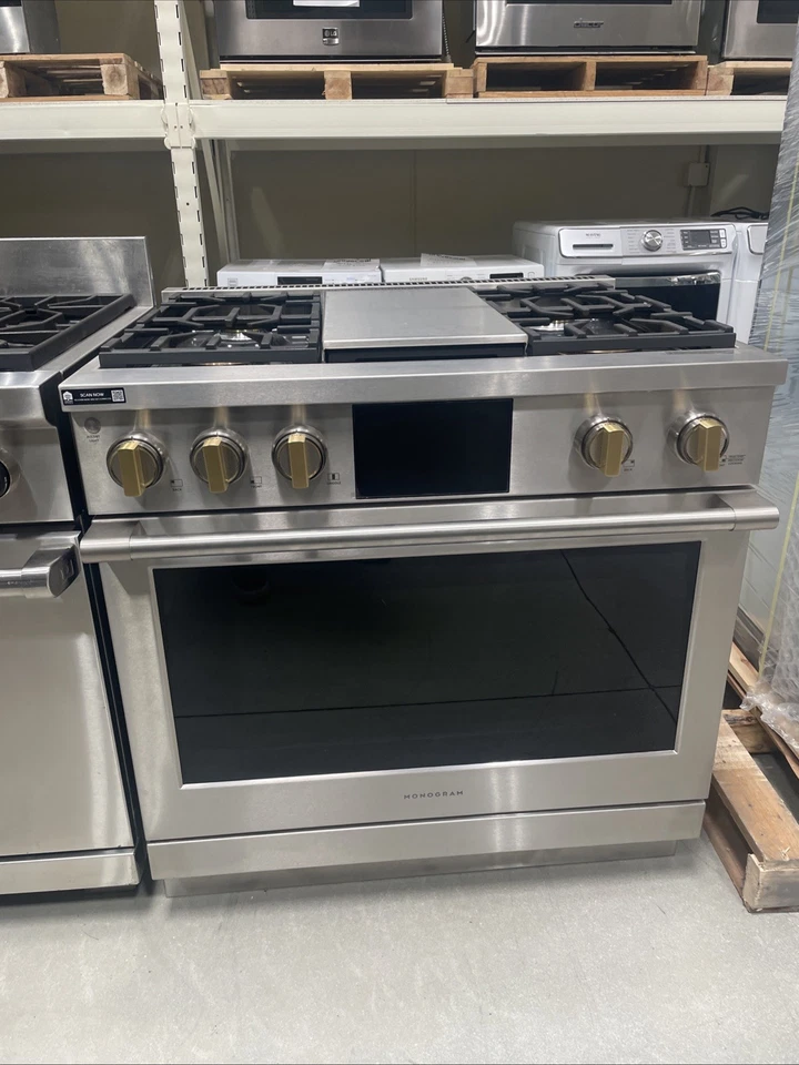 Monogram ZDP364NDTSS 36" Dual Fuel Range 4 Burners w Griddle Air Fry 5.75 Cu Ft - Image 2 of 4