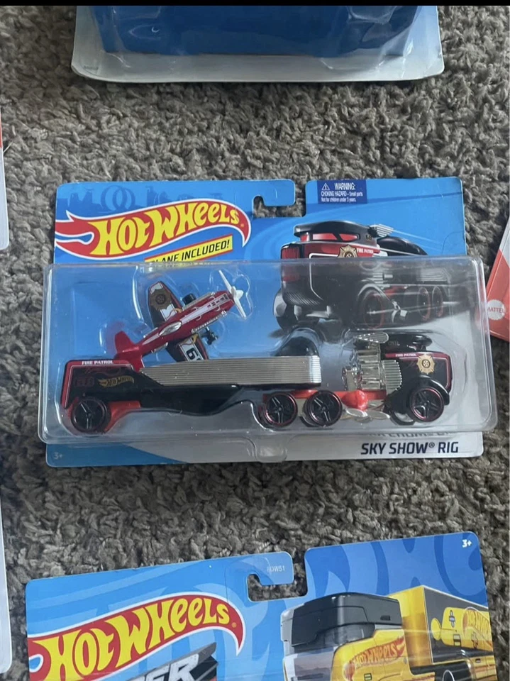 Hot Wheels Haulers & Matchbox Convoys lot of 8 ‘57 Chevy Pencil Pusher Ford Foto 3 de 4