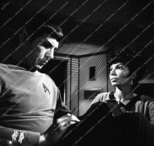 st-357 Leonard Nimoy, Nichelle Nichols TV orig Star Trek st-357