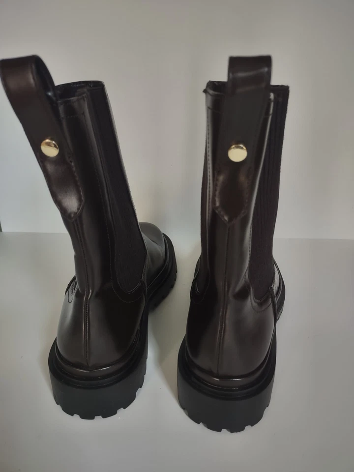 ZARA Flat Ankle Boots W/Track Soles. Brown. EUR 39. - Image 2 of 4