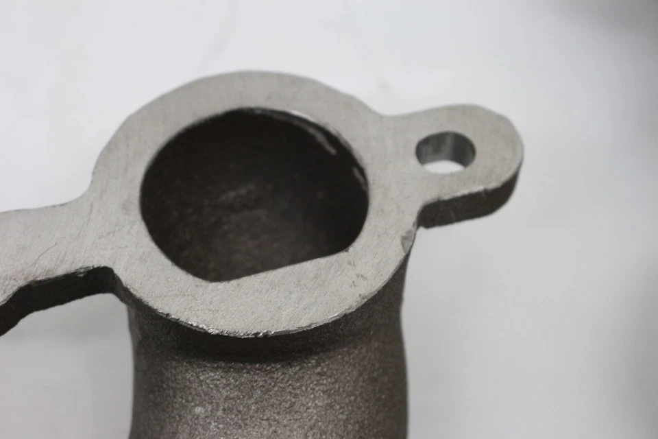 Colector de escape de hierro fundido intercambiable LS Chevrolet LS1LS2LS3 4,8 L 5,3 L 6,0 L Foto 4 de 4