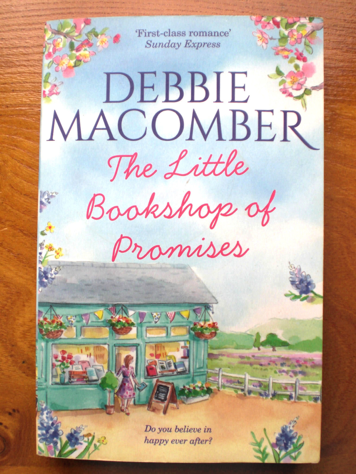 The Little Bookshop Of Promises: by Debbie Macomber (Paperback) Used - Very Good