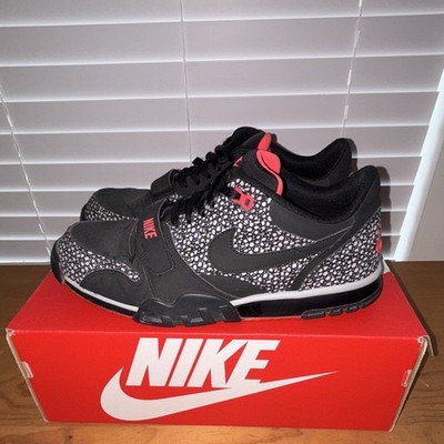 Nike Air Trainer 1 Men's Low Top Leather Sneakers Black/Gray/Red 637995-001
