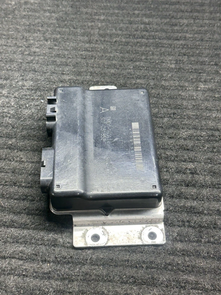 2003-2005 OEM Chevrolet Suburban1500Module Engine Computer ECU PCM TMD1-160A1 AG - Image 4 of 4