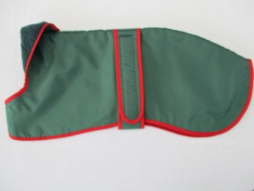 19" 48m WHIPPET COAT GREEN WATERPROOF NYLON OUTER DARK GREEN FLEECE LINING - Picture 1 of 5