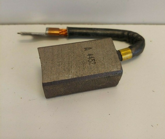 NEW! NATIONAL ELECTRIC 15/8" X 1" X 5/8" ELECTRICAL CONTACT CARBON