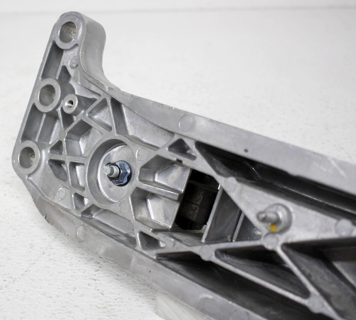New Old Stock OEM for Hyundai Equus 21830-3M450 Transmission