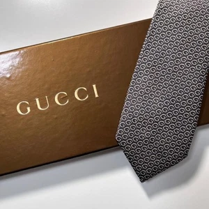 Magnifique cravate GUCCI 59,05 pouces motif marron soie