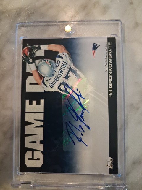 2011 Topps - Gameday Autographs Rob Gronkowski #GDA-RG (AU)