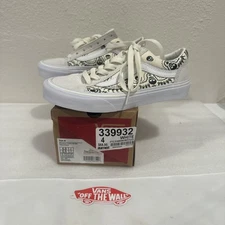 Vans Old Skool Style 36 Bandana Skulls Men's Size 4.0/Women 5.5