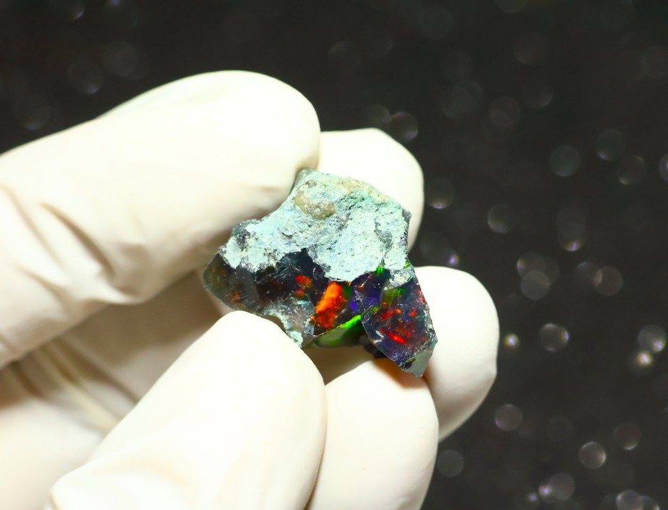Opal Raw, Ethiopian Black Opals Rough, Natural Fire Opal Gemstone, A+ Cut Grade, Dry Flashy Opal