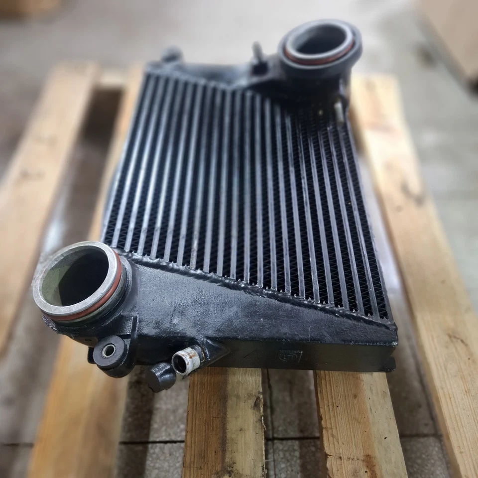 Porsche 911  930 3.3 Turbo  RADIATORE INTERCOOLER  R&L  2.5 BAR  82  3.7080.2.05 - Immagine 4 di 4