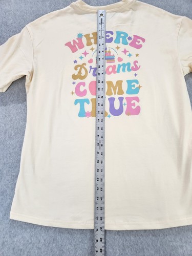 T-shirt Disney Parks Magic Happens Dreams Kingdom Castle giallo panna taglia small - Foto 11 di 13