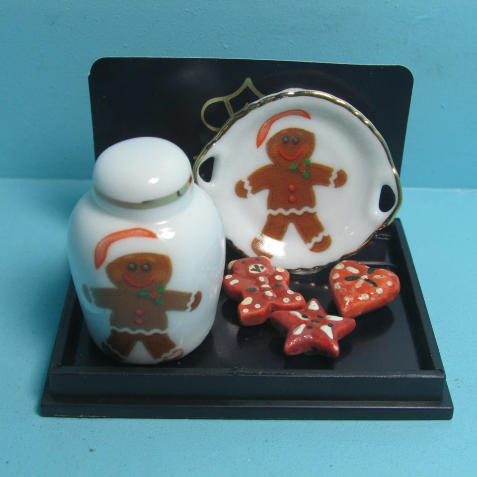 Dollhouse Miniature Reutter Christmas Gingerbread Jar Plate & Cookies 1.822/5 - Image 2 of 3