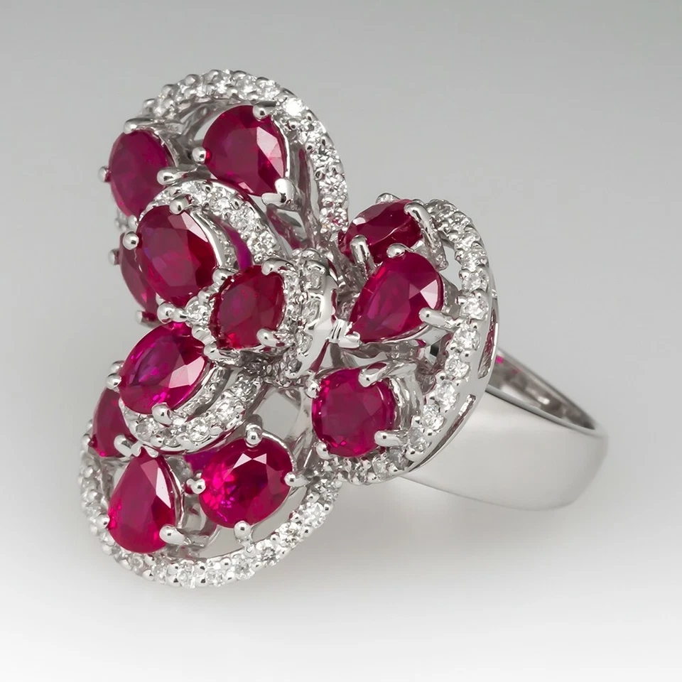 Juego de anillo de 92 circonitas con contornos piedra ovalada y corte pera 9 ovalada con ritmo de rubí rojo  Foto 3 de 4