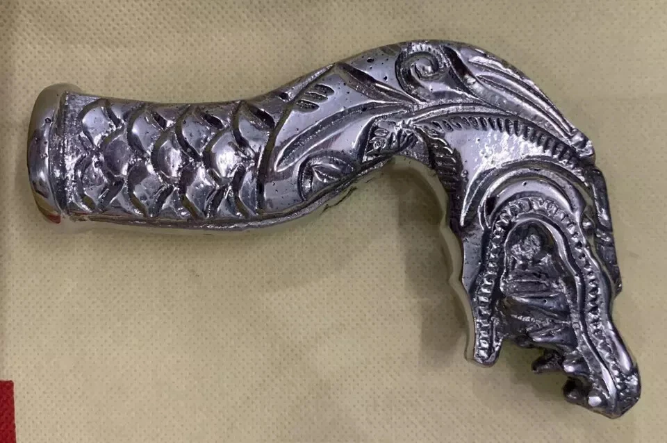 Nuevo mango de cabeza de dragón de diseño de aluminio para bastón de madera mejor artículo de regalo Foto 2 de 4