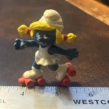 Vtg 1980s Smurf PVC Figure Schleich Smurfette On Roller skates