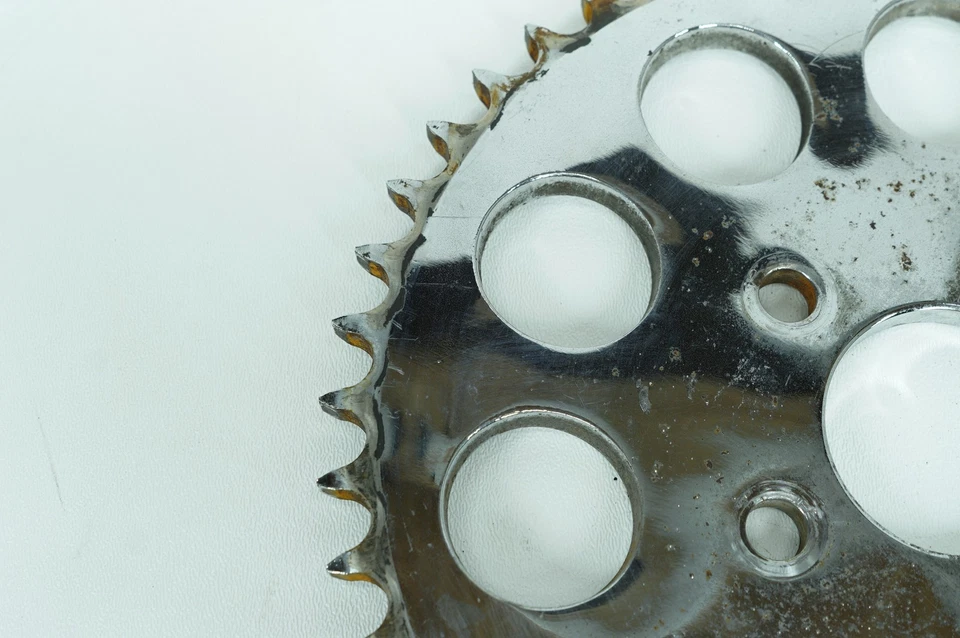 Polea piñón conductor trasero 86 Harley Sportster 883 Evolution OEM 48T 41470-86 Foto 4 de 4